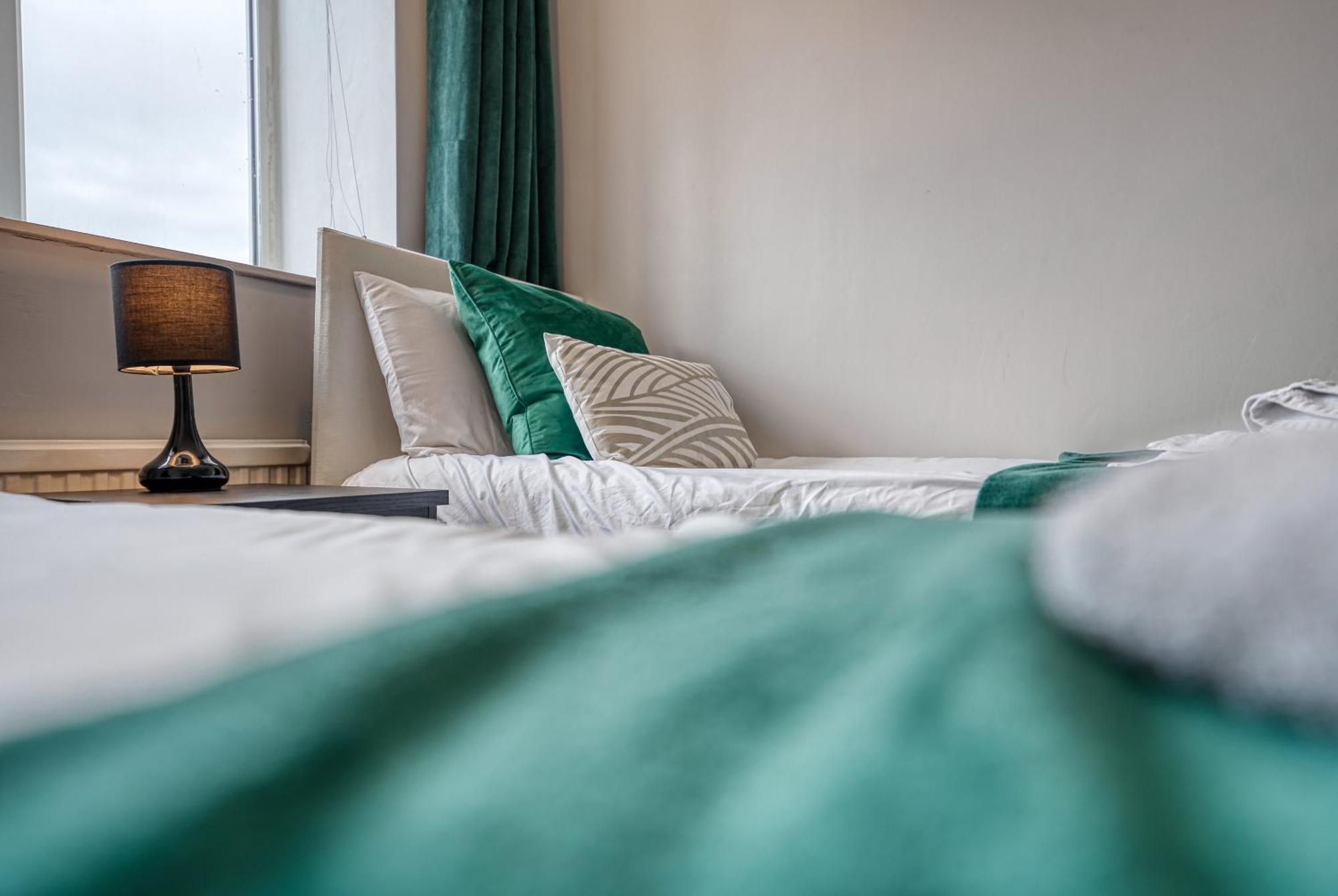 Capri 13 Sa - 3 Bed House, Close To Loughborough University & M1 Motorway, Free Wifi, Big Garden, Ample Parking- Ask For Contractor Rates! Екстериор снимка