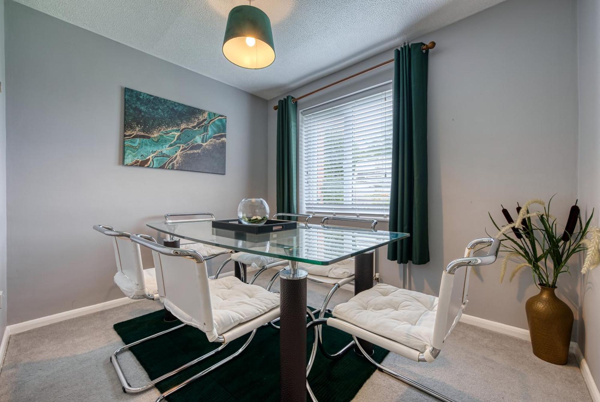 Capri 13 Sa - 3 Bed House, Close To Loughborough University & M1 Motorway, Free Wifi, Big Garden, Ample Parking- Ask For Contractor Rates! Екстериор снимка