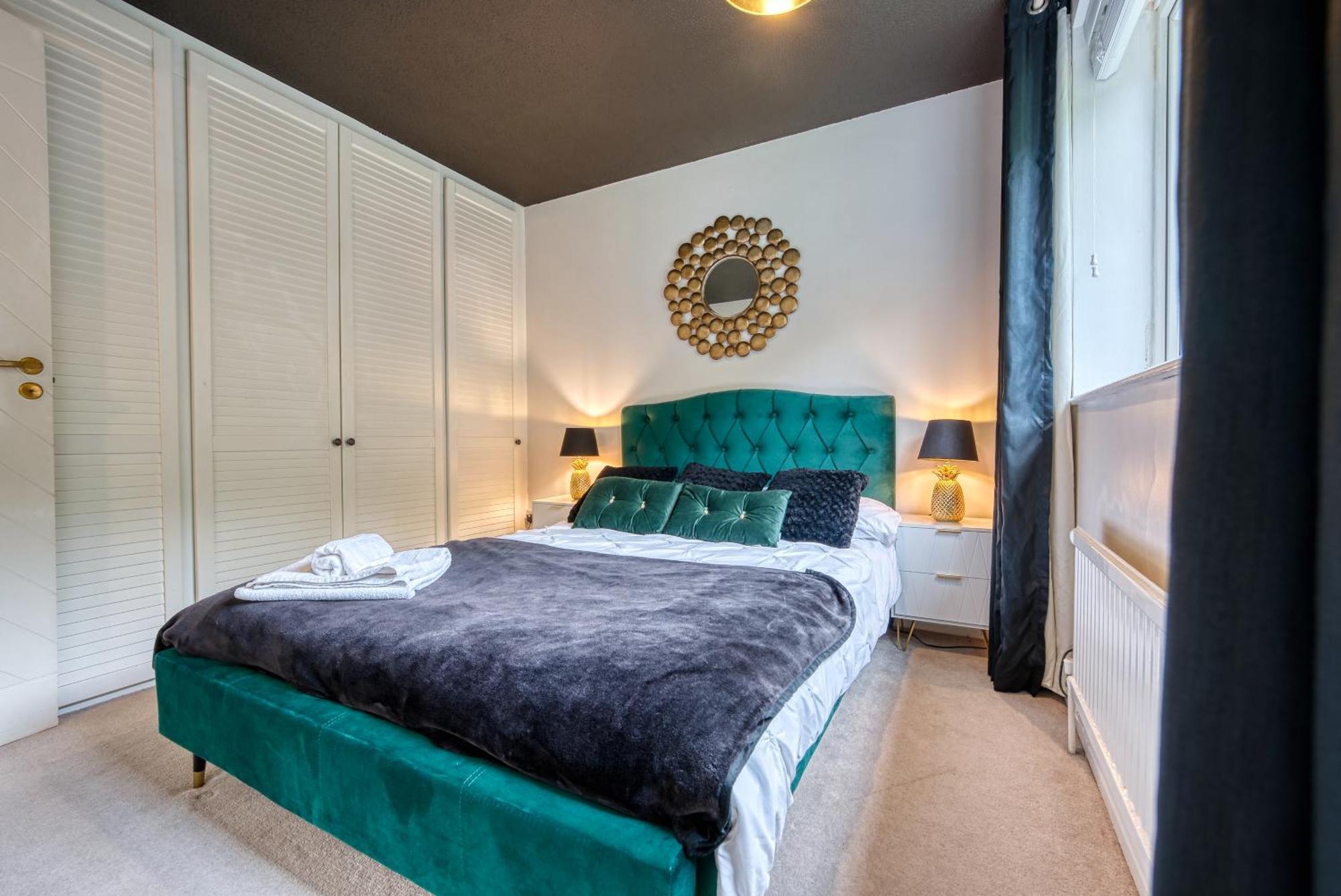 Capri 13 Sa - 3 Bed House, Close To Loughborough University & M1 Motorway, Free Wifi, Big Garden, Ample Parking- Ask For Contractor Rates! Екстериор снимка