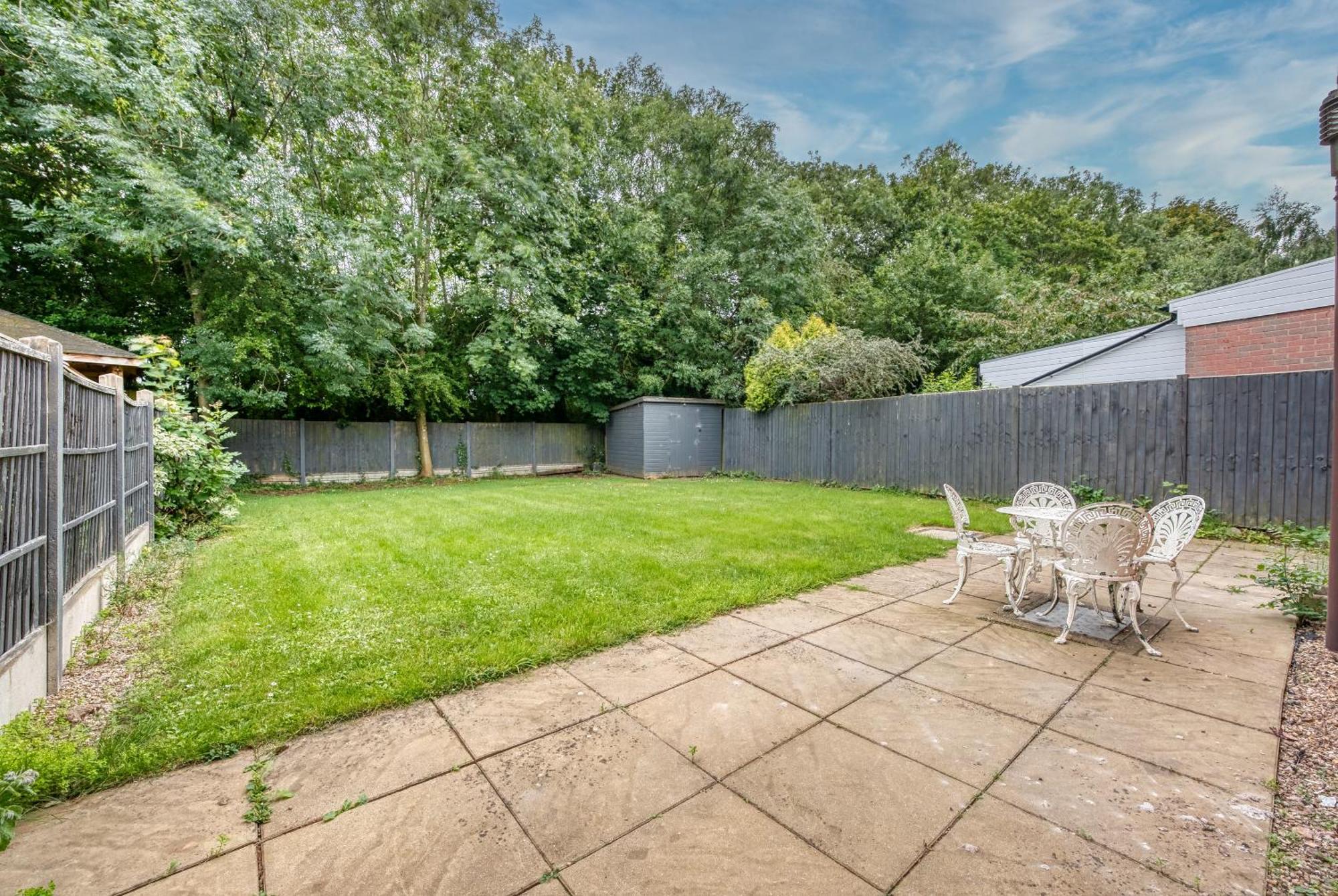 Capri 13 Sa - 3 Bed House, Close To Loughborough University & M1 Motorway, Free Wifi, Big Garden, Ample Parking- Ask For Contractor Rates! Екстериор снимка
